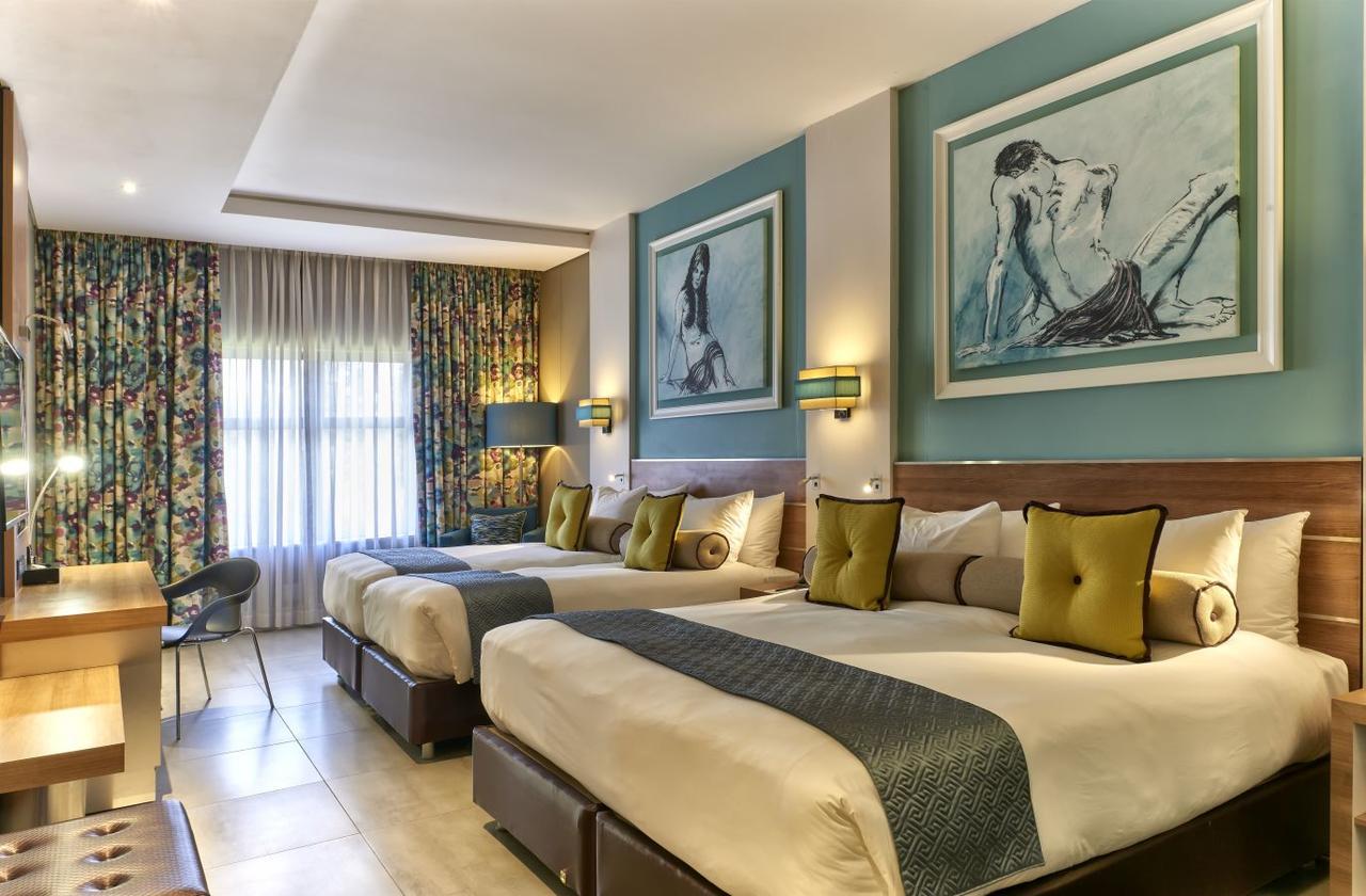 Metcourt At Emperors Palace Kempton Park Exterior foto